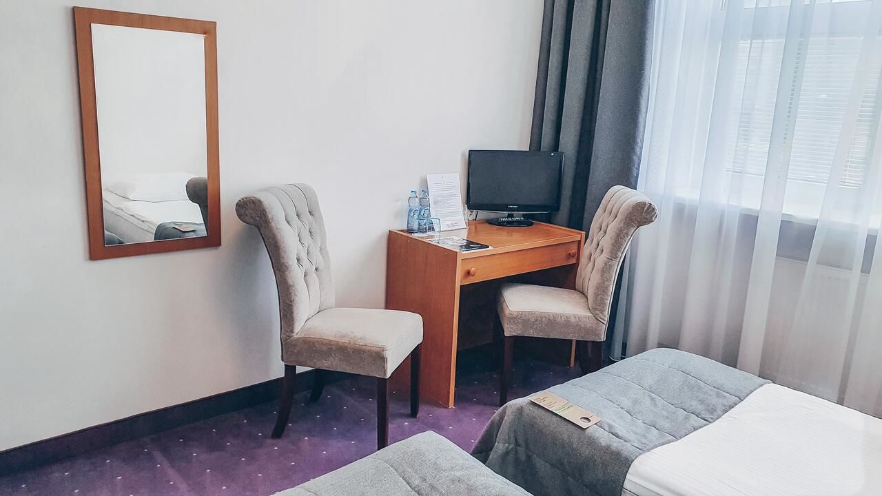 Отель Hotel Kopernik Ольштын