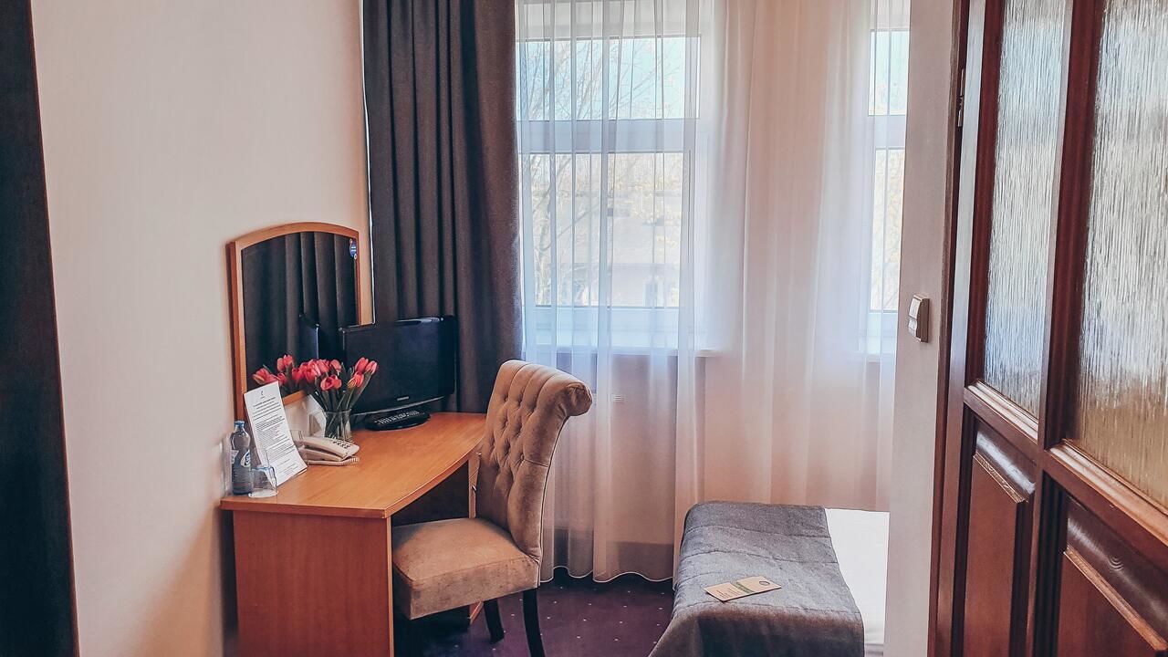 Отель Hotel Kopernik Ольштын